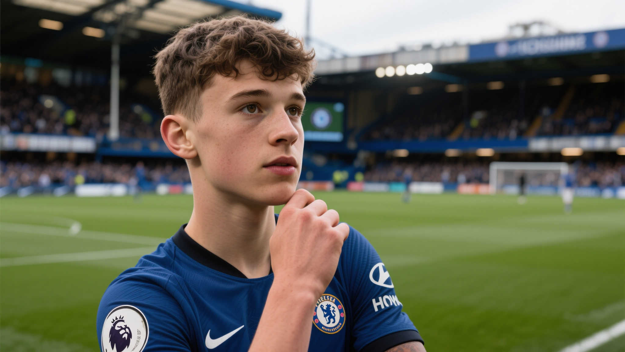 18岁中卫新星引豪门争抢,意甲吸引力面临质疑 举个例子:备受期待的新秀,如卢卡库这样的巨星已经先